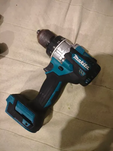 Parafusadeira Makita 18w s/ bateria