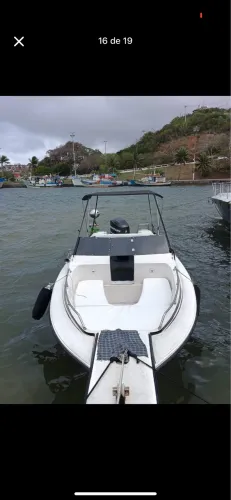 Lancha cobra 22 pés tornado.