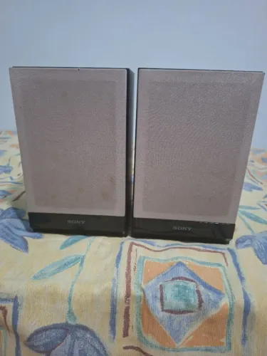 Conjunto de caixas de som