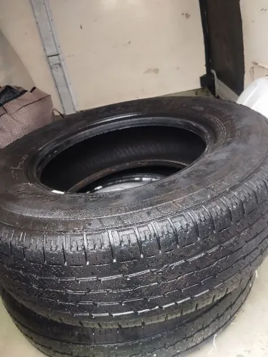 Pneu aro 16 -225/75