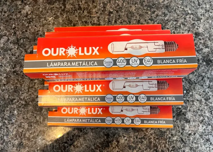 Lâmpada Vapor Metálico 400W E40 5000K Branca - Ourolux