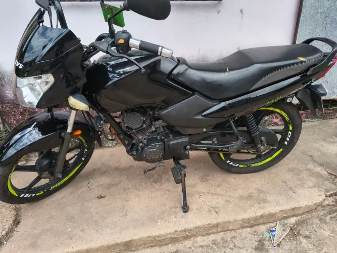 Moto 2025