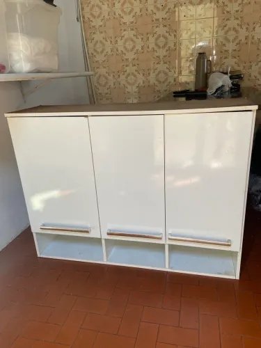 Vendo armário 