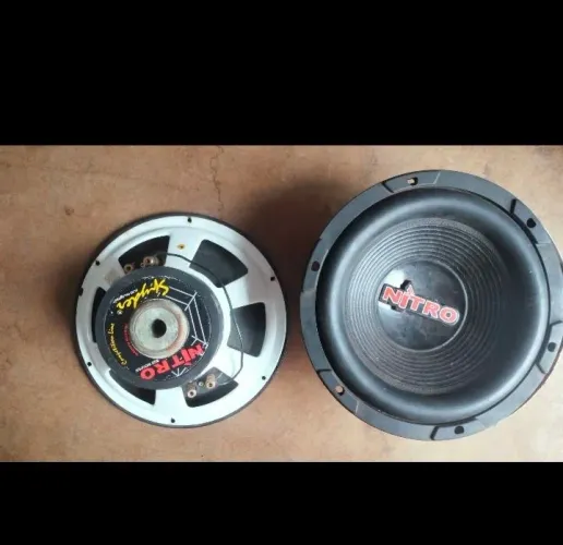 2 alto falante nitro 700 rms, de 12 emborrachado tem Recondicionar