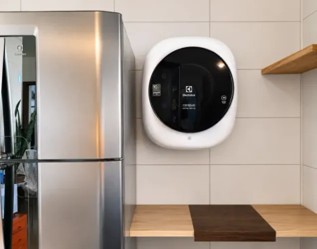Mini Lava e Seca Electrolux Mini Duo LSE03 com Água Quente - R$ 4.200