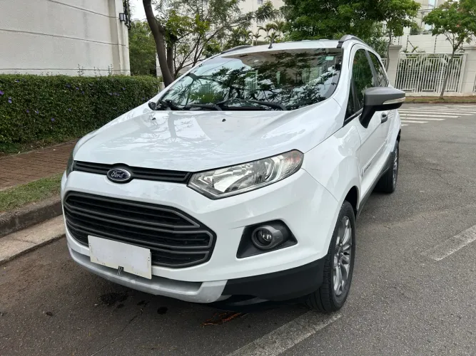 Ford Ecosport Freestyle 1.6 16V Flex 5P 2013