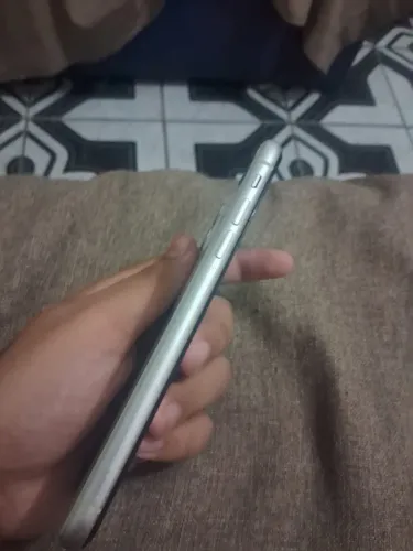 iPhone 11 branco 64 Gb 