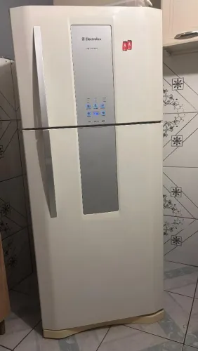Geladeira top, eletrolux, 1.900 reais, frost free não entrego, chama no pv