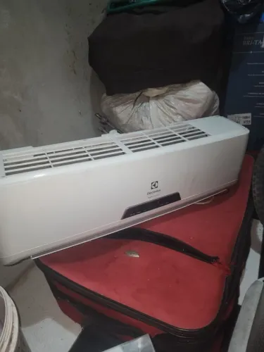Ar condicionado 9 mil BTUs 750$ leia a descrição!!