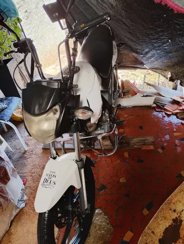 Vendo moto Dafra Riva 