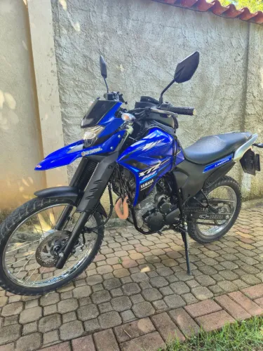 Lander 250 azul top