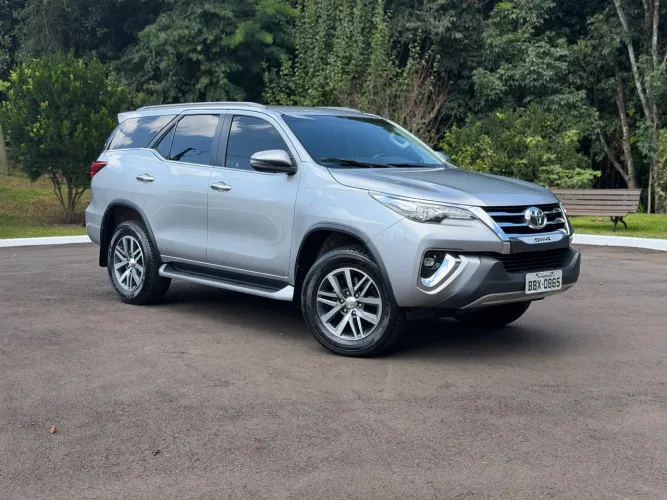 Toyota Hilux SW4 SRX 4X4 2.8 TDI 16V Dies. Aut. 2018