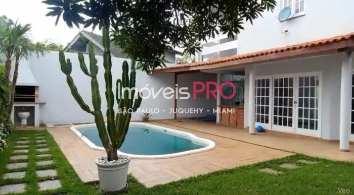 CASA À VENDA NO CONDOMÍNIO SÃO PAULO II