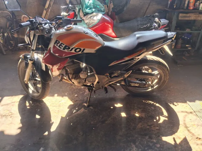 Vendo ou troco por cb mas nova vouto a diferença