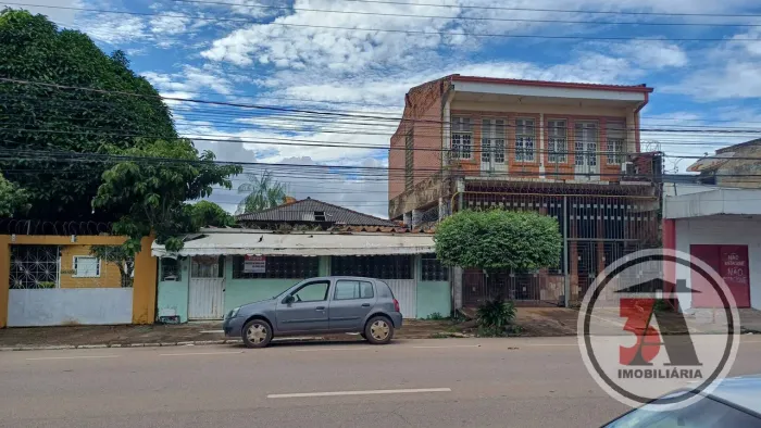 Casa na Avenida Pinheiro Machado próximo ao Tribunal de Justiça
