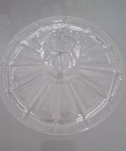 Tampas avulsas para potes e prato antigos em cristal e vidro