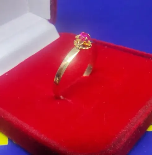 Anel Pedra 3 mm Ouro 18 Kilates Peso 1.40 Gramas Aro 4 mm