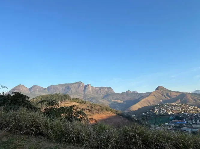 Terreno Maravilhoso Condomínio Vista Belíssima Bonsucesso - Teresópolis - RJ