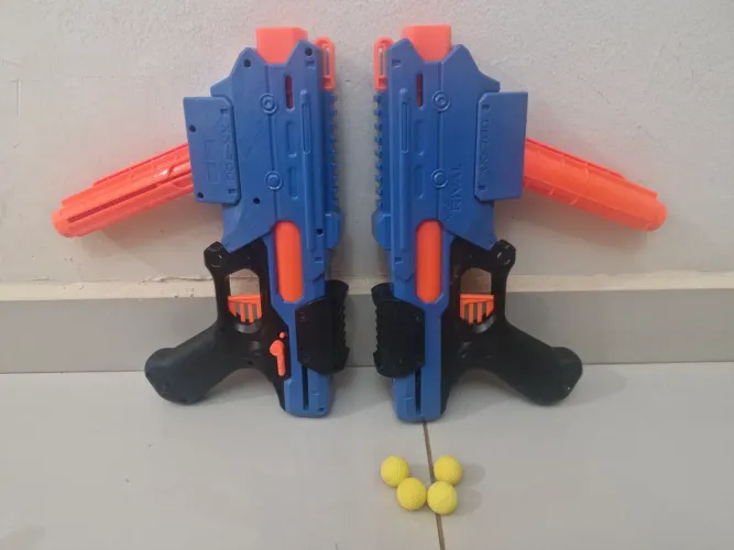 Nerfs Rival Finisher XX-700- Hasbro - 2 pistolas + 4 munições