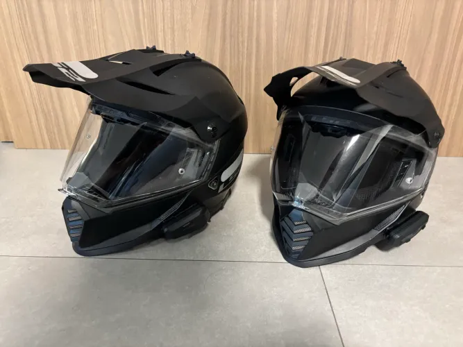 Capacete Ls2 Pioneer evo o par com Cardo intercomunicador