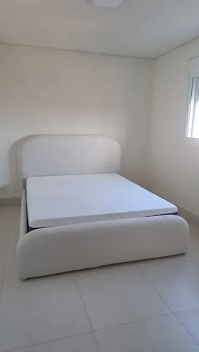 CAMA KING SIZE ESTOFADA + COLCHÃO EMMA KING