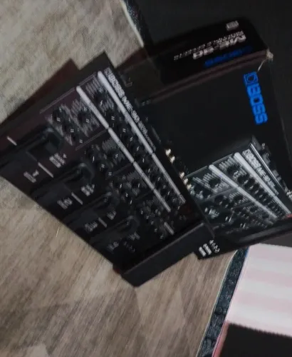 Pedaleira para guitarra Boss ME90