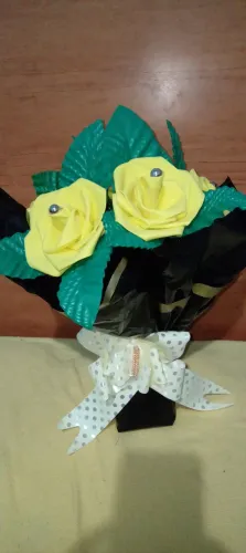 Buquê de flores artificiais