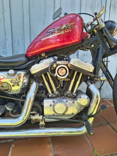 Sportster 883