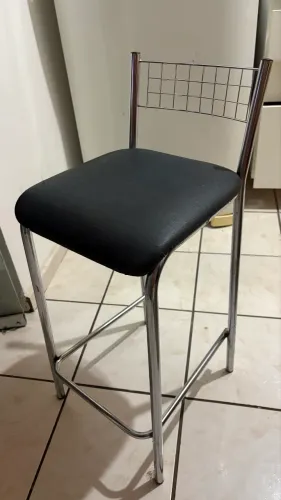 3 Cadeiras alta Vendo ou troco 