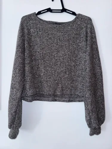 BLUSA DE MANGA CROPPED