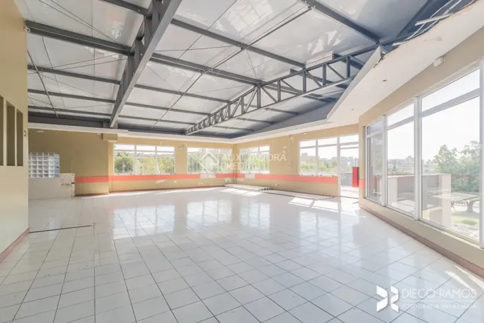 Comercial no bairro Petrópolis