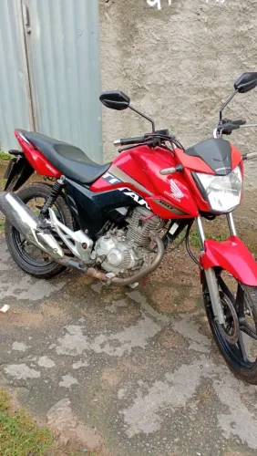 Moto revisada pneus novos IPVA pago só tranferir
