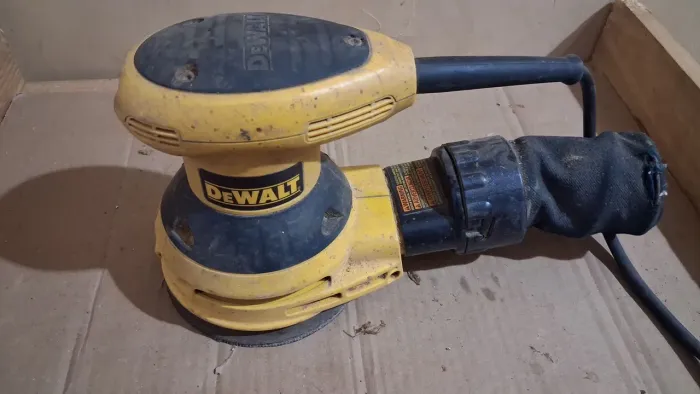 Lixadeira orbital dewalt