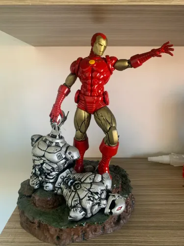 Action figure homem de ferro ultron impresso em 3D abs 
