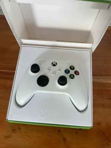 Controle Xbox series S muito pouco usado