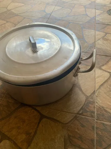 Panela grande mais caldeirão