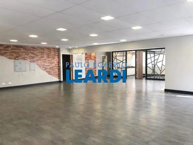 CONJ. COMERCIAL - PINHEIROS - SP