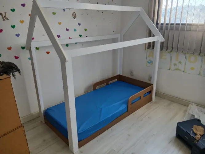 Cama montessoriana 