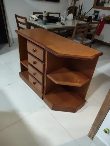 Mini cômoda com preteleira