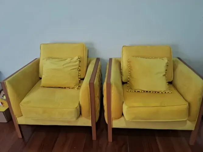Vendo duas poltronas