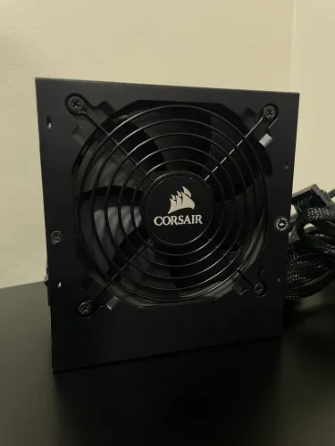 Fonte Corsair CX650