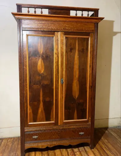 Guarda roupa/armario sec XIX
