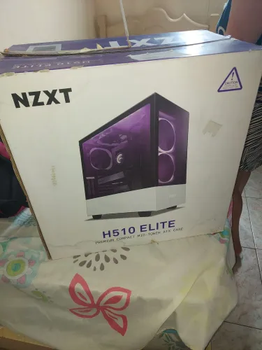 Gabinete NZXT H510 ELITE RGB NA CAIXA E PLASTICOS