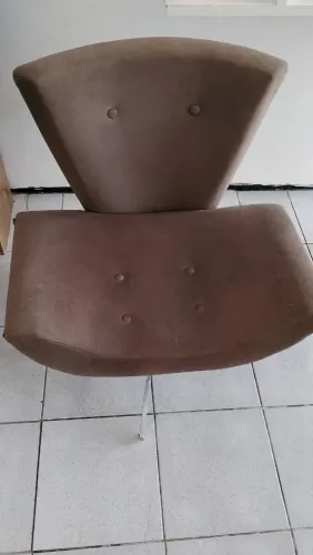 Sofá Marrom + Cadeira Giratória