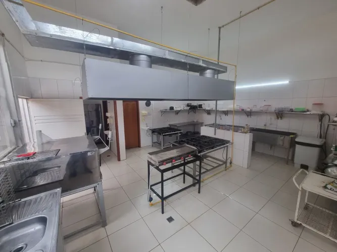Cozinha Industrial Completa à Venda - Pronta para Produção!