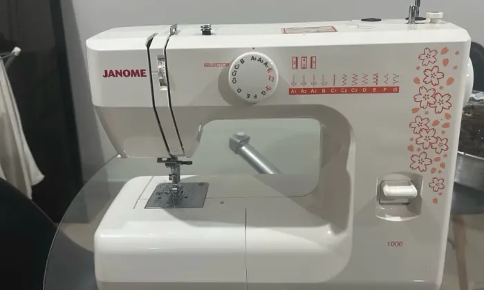 Máquina de costura Janome 1006