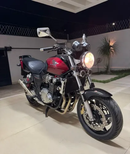 HONDA CB1300 SUPER FOUR