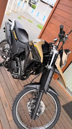 XTZ Lander 250cc - Muito nova