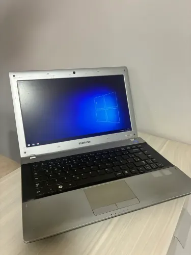Notebook. Samsung Rv411 - i3/4gb/100gb