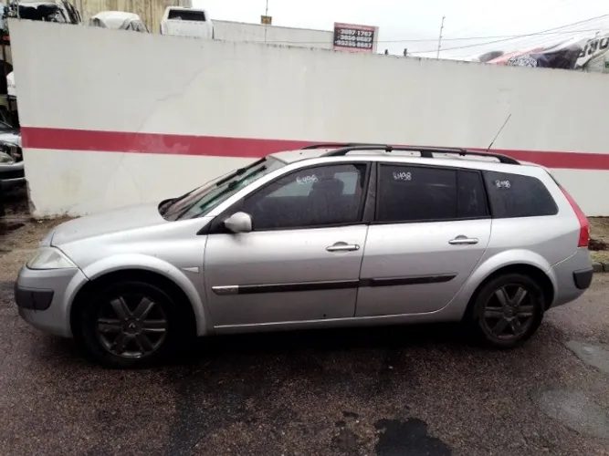 sucata megane gran tour 2.0 2010 para retirada de peças